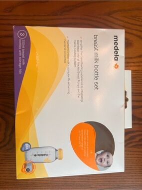 Medela Breast Milk Bottle Set - White and Yellow Packaging